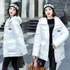 Trenchs de femmes manteaux belle veste d'hiver Parkas vers le bas vestes en coton femme brillant à capuche rembourré Parka vêtements d'extérieur pardessus femmes