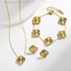 Designer Brand Necklace Single Flower Four-Leaf Clover Cleef Shell Halsband Kvinnor Fashion Gold Steel Jewelry