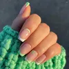 Fałszywe paznokcie proste sztuczne prasa na fałszywych końcówkach krótki paznokcie z zielonym kwiatem francuska strona