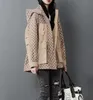 23SS 디자이너 트렌치 코트 여성 가을 ​​격자 무늬 패널 지퍼 지퍼 긴 소매 다중 포켓 여성 재킷 코트