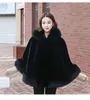 Pelliccia da donna Donna Bianco Elegante Cappotto finto Inverno Con cappuccio Addensare Scialle caldo Fausse Fourrure Mantello Allentato Moda retrò 2023 Cappotti