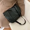 Sacs à bandoulière Sacs Ten Font Sac pour femme Grande capacité Sac à bandoulière en cuir souple texturé 2023 Nouveaux sacs de messagertylishdesignerbags