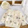 Pull enfants filles printemps et automne manteau pulls pour nourrissons et nés tricots Cardigan vêtements sortants bébé pull 231030