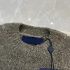 Новый вязаный свитер с жаккардовыми буквами AOP, осень/зима 2024, вязальная машина с аккардовым узором e Custom jn, хлопок с круглым вырезом и крупными деталями, 7S67