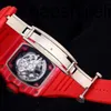 Designer Men tittar på Richrdsmilers Mechanical Movement Tourbillon Carbon Fiber Mechanical RM35-02 Red Devil with Security