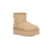 sapatos Sapatos masculinos e femininos feitos sob medida puramente feitos à mão, botas de neve elegantes e quentes UG Classic Mini Platform 'Mustard Seed' 1134991-MDSD