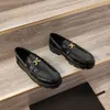 Новый сезон Тутские туфли Metal Logo Loafers Обувь Обувь от полированных ковриков Классические лоферы удобная обувь женская дизайнерская обувь фабрика размер обуви 35-40 с коробкой