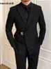 メンズスーツブレザーマウロカルディ秋に装着した黒い白いスマートカジュアルウェディングブレザー女性スリムフィットエレガントシックラグジュアリーデザイナー服231030