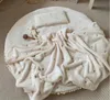 Корейское детское одеяло с вышивкой медведя и оливы, пледы из кораллового флиса, мягкие пеленальные одеяла для новорожденных, постельные принадлежности, чехол для коляски