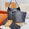 sac fourre-tout 22 Sacs à provisions en denim noir Grand fourre-tout de voyage Designer Femme Sling Body Bag Sac à main le plus cher avec chaîne en argent Gabrielle matelassé 36CM66