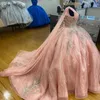 Glitter Pink Quinceanera Dress Sukienka w szpic w szyku w szyku koronkowe koraliki z wyciętą cekiną na 15 dziewcząt