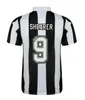 Newcastl E Retro Soccer Jerseys 21 22 Wilson 1984 1986 1988 1994 1995 96 97 98 99 2004 05 2006 Magpies Batty Asprilla Barnes Shearer United Chemise de football classique Top