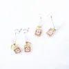 dangle earringsクリエイティブシミュレーショントースト