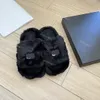Tasarımcı Terlik Kürk Slaytlar Sandalet Sandalet Kürklü Slider Çapraz Bağlantı Flip Flops Kadın Sıkıcı Günlük Düz Ayakkabı Kadın Yün Slaytlar Dayremit Kutu