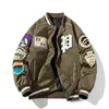 Chaquetas para hombres Otoño Retro Carta Bordada Bomber Chaqueta Hombres Calle Thin Windbreaker Béisbol Uniforme Grueso Parkas Pareja Casual Abrigo suelto 231031