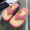 Pantoufles Plates Semelle Épaisse Bout Fendu Femmes En Cuir Souple Couleur Unie Sandales D'été En Plein Air Comefort Chaussures De Vacances Paresseux Sandalias