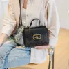 Trama di lusso leggera da donna 2023 nuova borsa a tracolla per il tempo libero portatile piccola piazza stile alla moda borsa a tracolla vendita di liquidazione