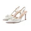 Sandaler Spring och Summer Pointed Silk Face Pearl Bow Stiletto Bridal Wedding Shoes Bankettklänning All-Match Small Size Women Sandaler 231030