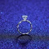 유럽 ​​새로운 4 개의 발톱 Moissanite S925 Silver Ring Jewelry Charm Women Micro Inlaid 지르콘 고급 고리 여성 결혼식 파티 발렌타인 데이 어머니의 날 선물 SPC