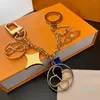 Luxury Designer Keychain Letter Pendant Gold Key Buckle Detachable Keychains For Mens Womens Fashion Hoop Keys With Box