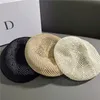 Basker japanska stickade ihåliga basker för kvinna sommar tunn stickad konstnär hatt kvinnors utomhus resor enkel mångsidig målare hatt 231031