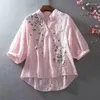 Bluzki damskie wiosna lato literackie bawełniane koszule kobiety haftowe kwiaty w szyku w połowie rękawie koronkowa cienka samica koszula
