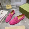 Klänningskor Ljusbrun mocka loafer designer skor Jordaan loafer 100% riktiga läder kvinnor loafer kristall utsmyckade hästbitar mulor hopfällbara princetown 01