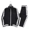 Herrspårets designer 2 Mens Tracksuit Luxury Men Sweatsuits Långärmad Assic Fashion Pocket Running Casual Man Othes Outfits Nts Jacket Två PIE #121 I3D4