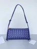 Bvs Designer Genuine Leather Handbag with Logo Top Quality Triangle woven underarm with a lazy and Korean style Y34VP