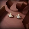 Créateur de mode de luxe boucle d'oreille lettre Viviene marque femmes bijoux métal perle boucles d'oreilles cjeweler Westwood pour femme tendance boucle d'oreille en or thgh87965324187