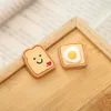 30st Simulering Poached Egg Love Sandwich Flatback Harts Components Cabochon Fake Food Fit Phone Decoration Diy Scraobooking ACCE232R