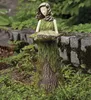 Trädgårdsdekorationer QWE123 Statyer Fairy Statuary Creative Girl Goddess Hummingbird Feeder Outdoor Fruit Berry Sculptures Figurin