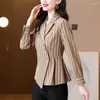 Blouses pour femmes Mode Bureau Dames Rayé Chemise imprimée 2023 Automne Femme Costume Col À Manches Longues Tunique Trois Boutons Slim Commuting Top