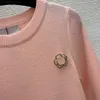 Herbst/Winter Damenkleid Langarmröcke A-Typ Pullover mit Rundhalsausschnitt Kleider Neue Modedesignerkleider Blumendrucke mit Gürteln weltweit