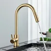 Kökskranar Borsta med guld Touch Sensor Känslig smart kontrollkran Mixer TAP TAPS 231030