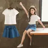 Kläder sätter 2023 flickor sommar mode vit t-shirt och shorts 4 8 12 14 år barn barn denim