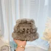 Designer di lusso Beanie cappello lavorato a maglia cappello di cotone uomo e donna tendenza di lusso versatile autunno e inverno caldo cashmere traspirante temperamento universale affascinante molto bello