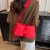 Borse a tracolla Borsa per toast da donna in nylon impermeabile da ufficio da donna, capacità, colore rosso tinta unita, casual, semplice ed elegante, negozio di borse