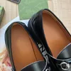 Printemps automne nouvelles chaussures habillées célèbre marque de créateur boucle en argent dames petites chaussures en cuir de veau véritable tête ronde surélevée antidérapantes mocassins pour dames