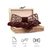 Bow Ties Mens 4st Wood Bow Tie Set Men näsduk trä bowtie manschettknappar slips silke slipsar för affärsbröllop party hombre 231031