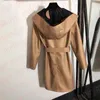 Trench in lana con stampa di lettere Mantello con cappuccio antivento per esterno con cintura Giacca a vento in lana a maniche lunghe autunno inverno