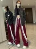 女性のズボンhouzhou harajuku baggy sweatpants女性ヒップホップスタイルy2kストリートウェアワイドストライプジョガー特大の女性レッドスポーツズボン