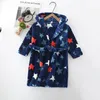 Pyjamas Baby Girl Bathrobe Flannel Sleepwear Kid Handduk Robes Bath Infant Pijamas Nightgown Toddler Hooded Thicken Children Kläder A730 231031