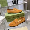 Klänningskor Ljusbrun mocka loafer designer skor Jordaan loafer 100% riktiga läder kvinnor loafer kristall utsmyckade hästbitar mulor hopfällbara princetown 01