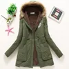 Piumini da donna Parka Cappotti invernali Parka Streetwear Casual Militare Con cappuccio Giacche in pelliccia Cappotto Giacca da donna 231030