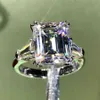 Luxo esmeralda corte 4ct laboratório anel de diamante 100% original 925 prata esterlina noivado anéis de banda de casamento para mulheres jóias de noiva 2824