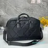 Designer Fashion Luxury Unisex Duffel Bags Spacious Body Minimalist Atmosphere Leisure Time Versatile Duffelbags