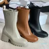 2022 bottes PVC caoutchouc beeled plate-forme genou haute botte de pluie noir imperméable Welly chaussures chaussures de pluie en plein air talons hauts