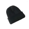 Bérets Q hiver tricoté chapeaux pour femmes bonnets chapeau fille solide Bonnet doux peluches femmes casquettes