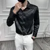 Chemises décontractées pour hommes complet homme élégant luxe blanc chemise habillée en soie hommes dîner fleurs Satin lisse Gentleman vêtements noir